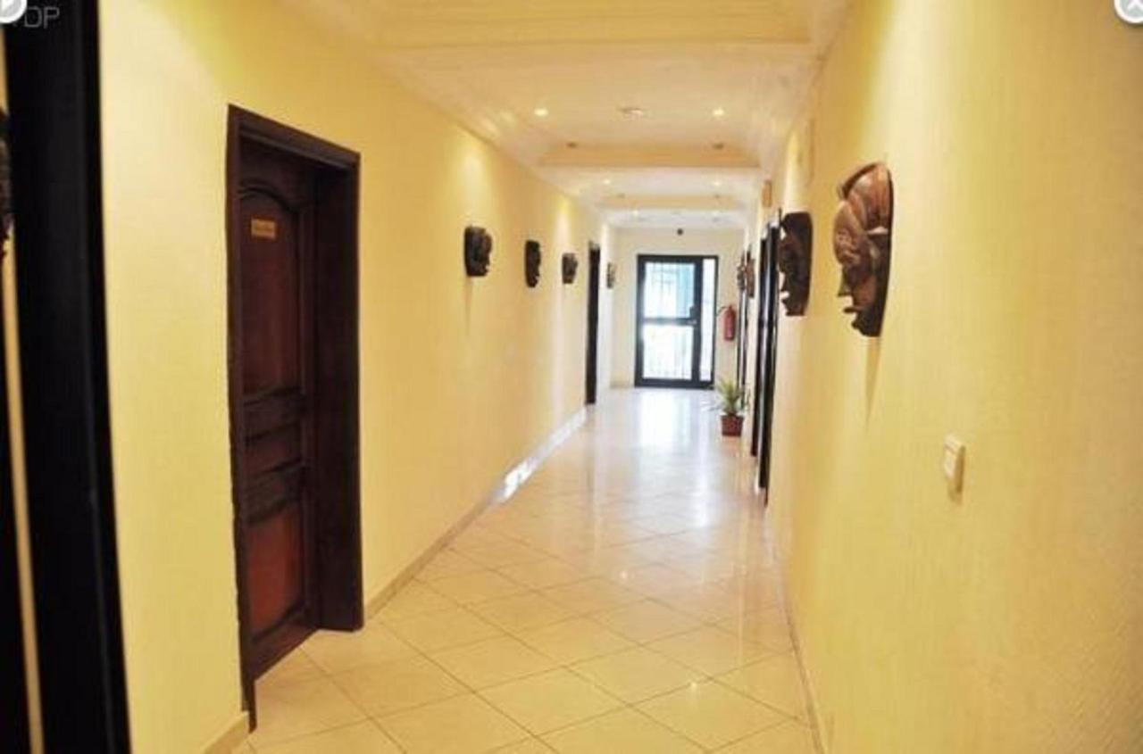 דואלה Hotel Vallee Des Princes מראה חיצוני תמונה