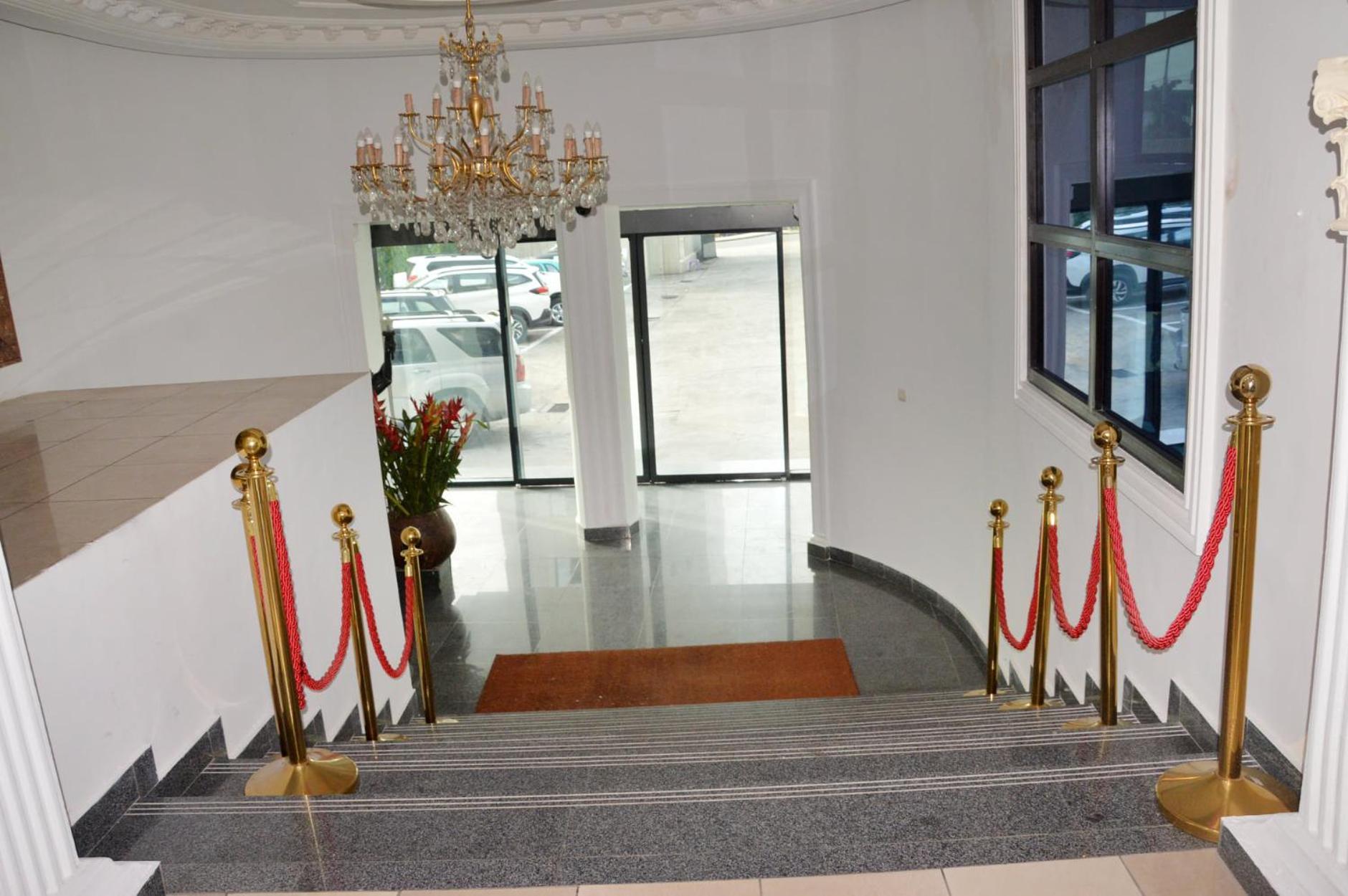 דואלה Hotel Vallee Des Princes מראה חיצוני תמונה